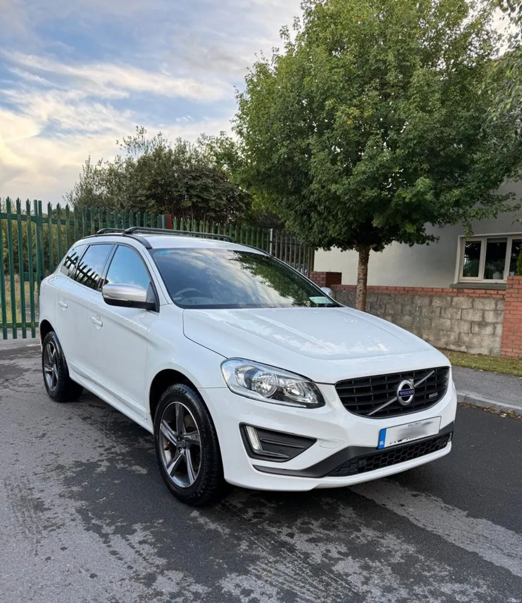 Volvo XC60 2014  (142) R-Design  D4 (Diesel) - Image 1