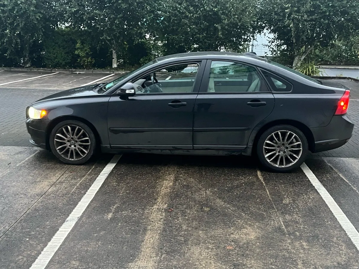 2011 Volvo S40, NCT 10/27 - Image 5