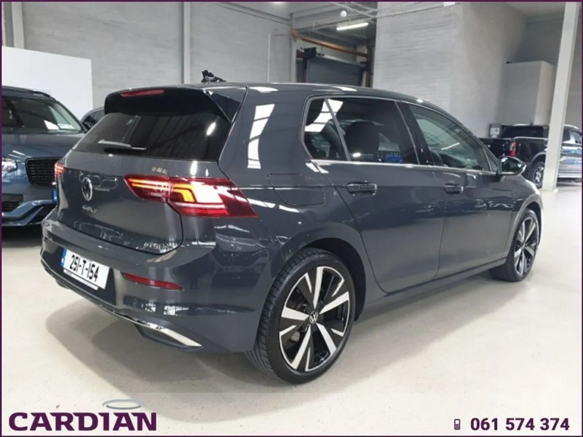 Volkswagen Golf GOLF STYLE 1.5 TSI MHEV 116HP - Image 5