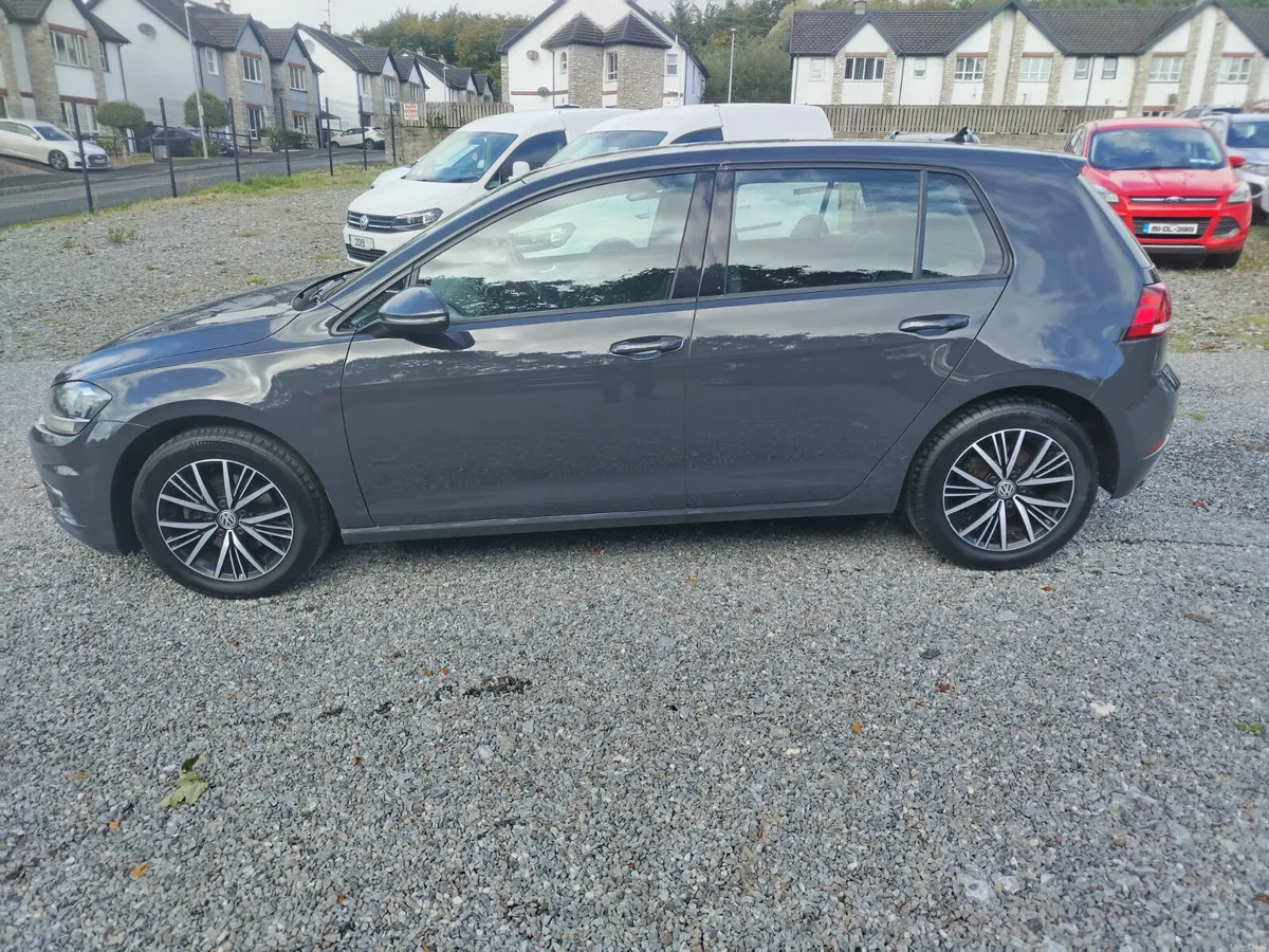 Volkswagen Golf 2018 - Image 2