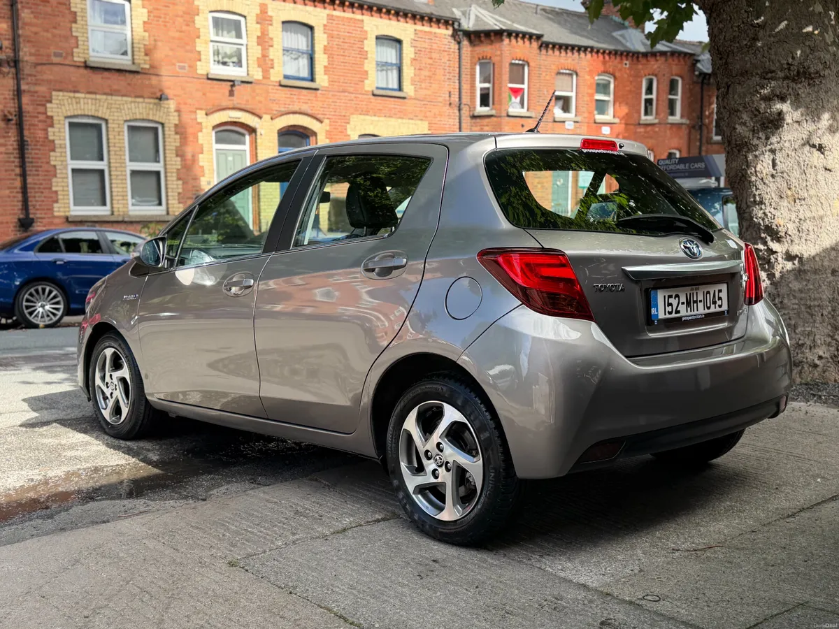 15 Toyota Yaris, 1.5 Auto Hybrid, NCT 8/27, FSH - Image 4