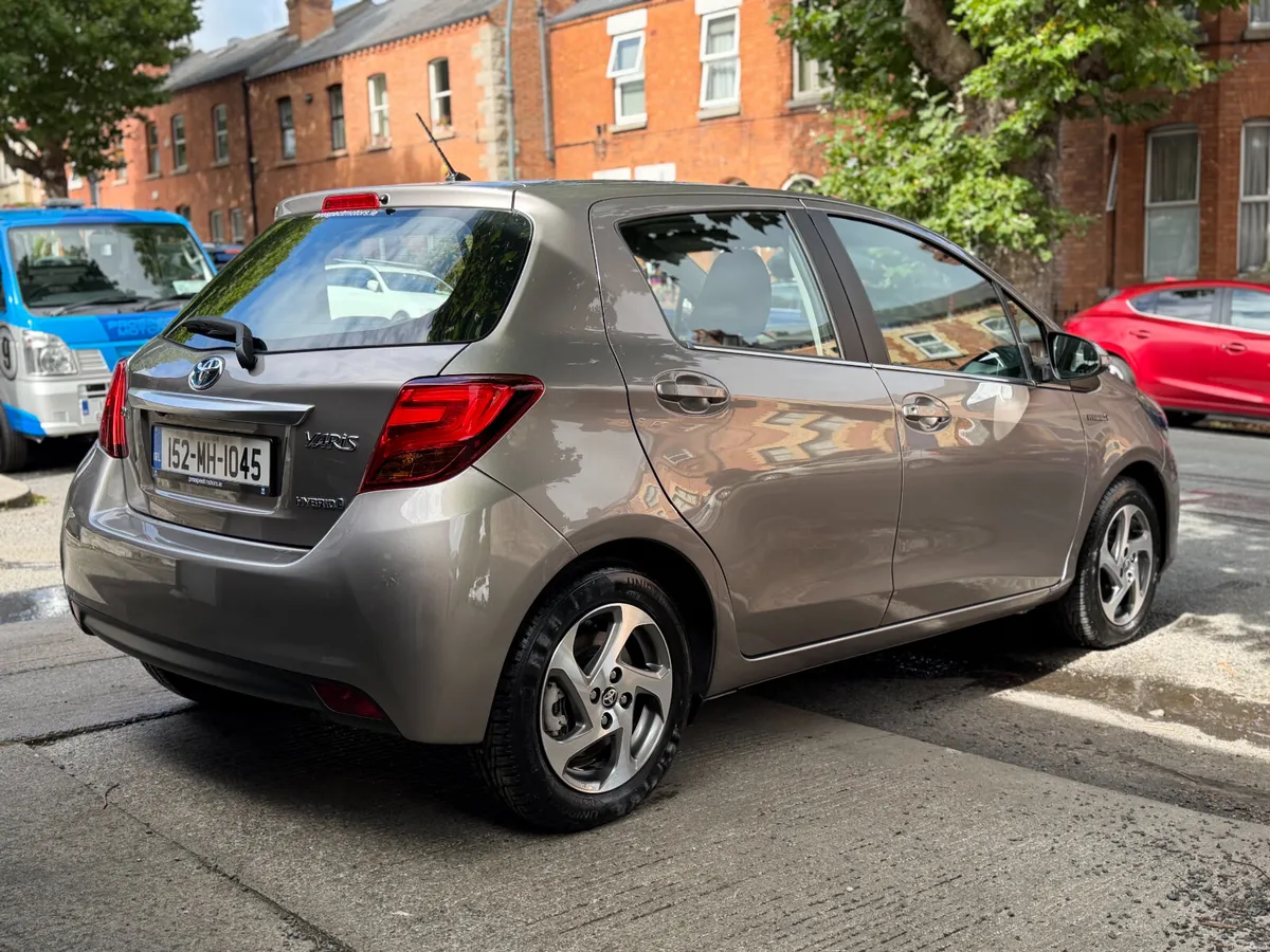 15 Toyota Yaris, 1.5 Auto Hybrid, NCT 8/27, FSH - Image 3