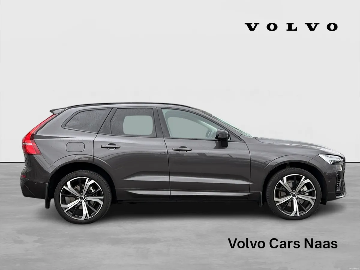 Volvo XC60 2025 - Image 3
