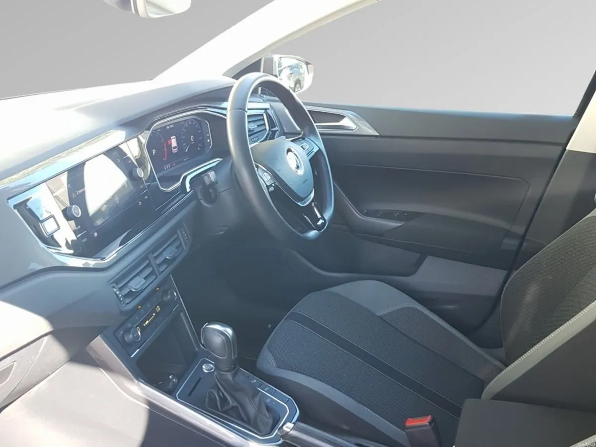 Volkswagen Polo TSI HIGHLINE - Image 4