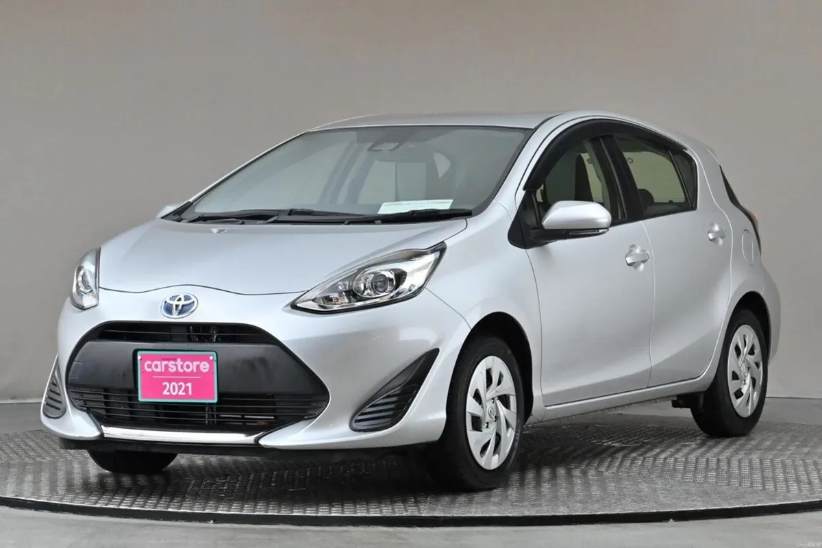 Toyota Aqua 1.5 VVT-i HYBRID **ANDROID CAR PLAYER* - Image 3