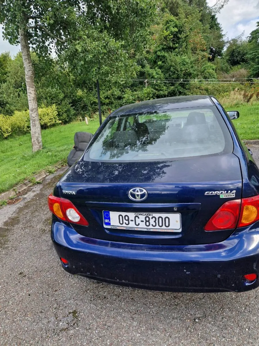 Toyota corolla - Image 2