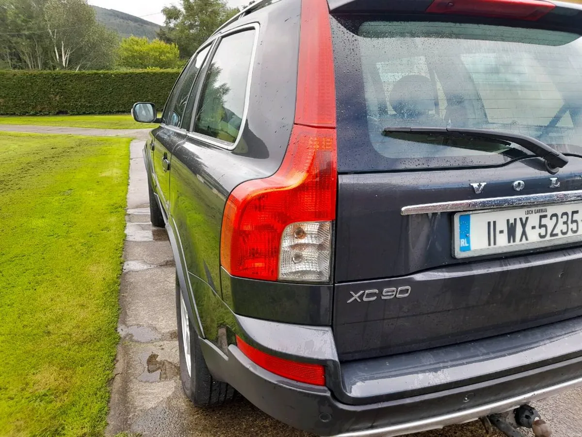 2011 Volvo XC 90 - Image 6