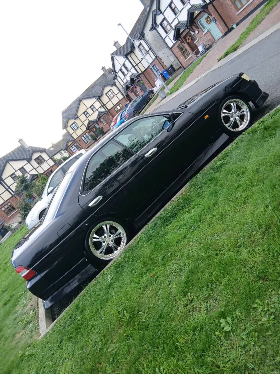 Nissan Laurel c35 Medalist - Image 1