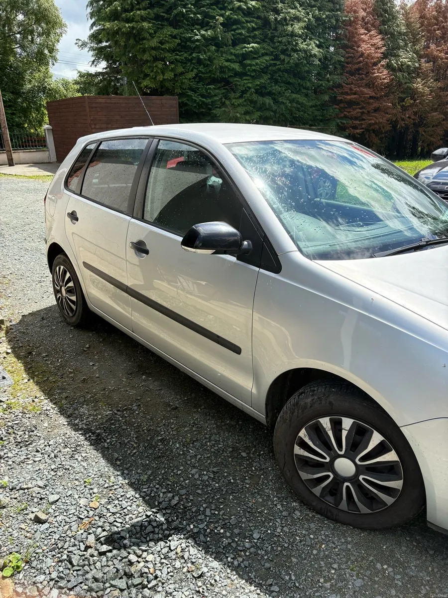 Volkswagen Polo 2006 1.2L - Image 2