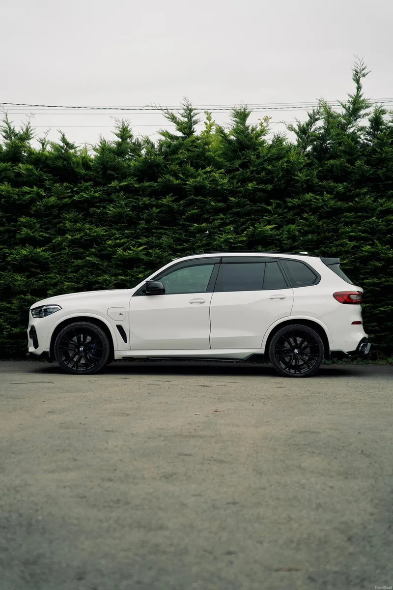 BMW X5 45e M Sport Pro 2021|Premium Plug-in Hybrid - Image 2