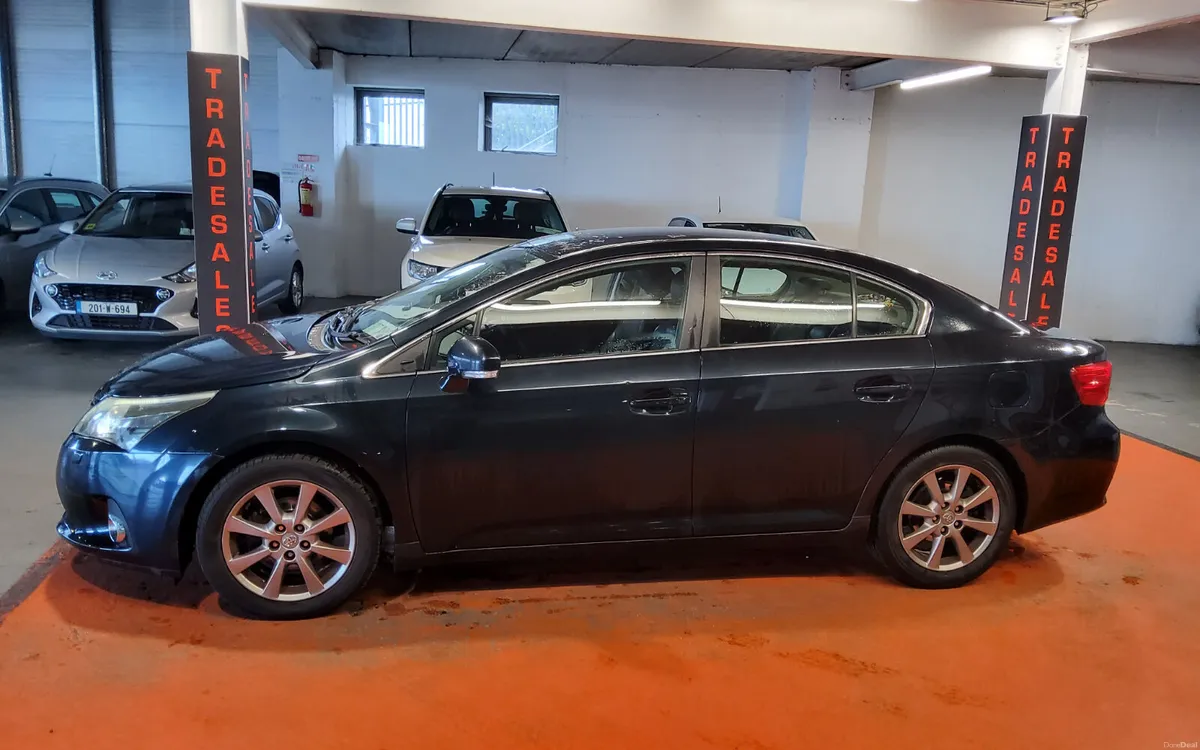 Toyota Avensis 2012 - Image 6