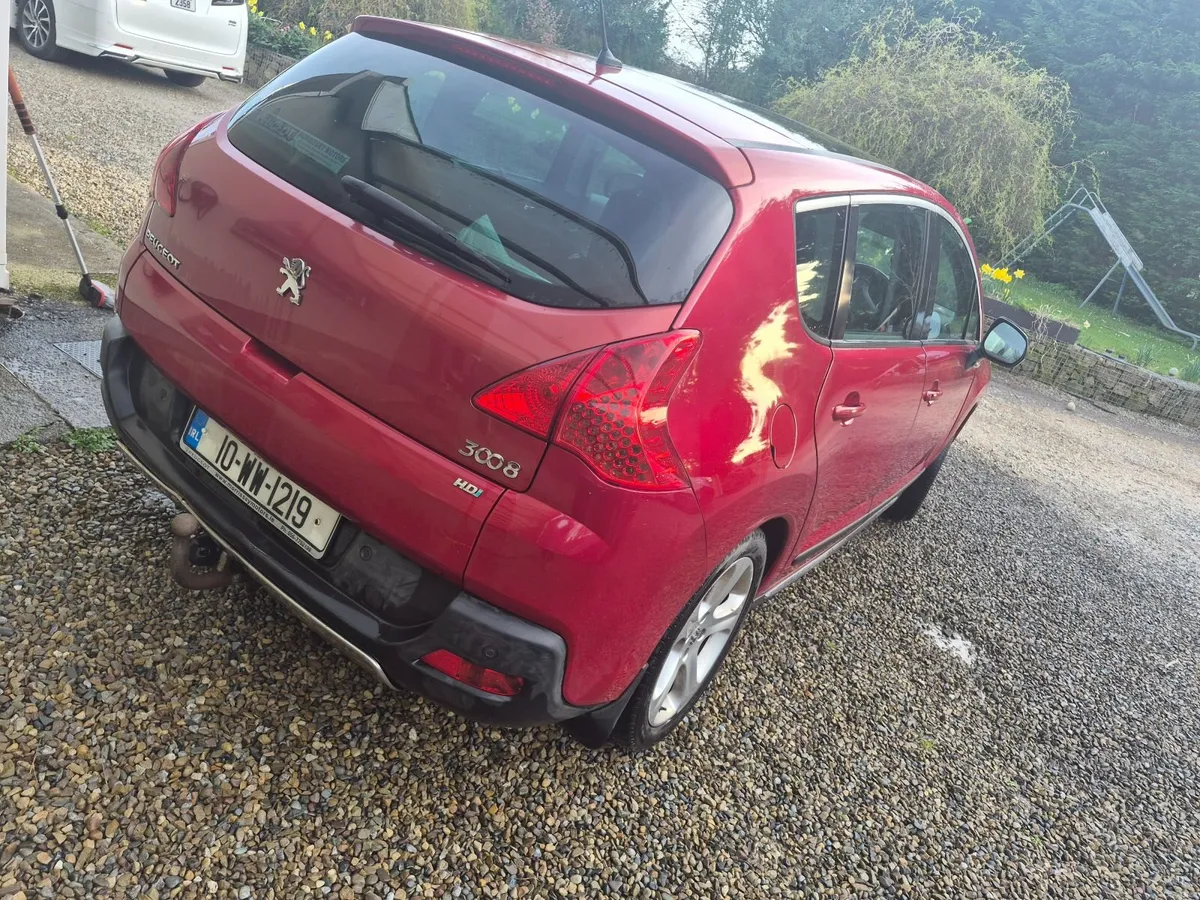 10 Peugeot 3008 automatic - Image 1