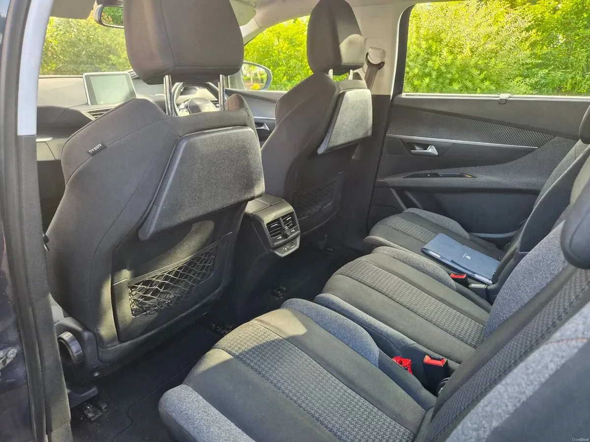 Peugeot 5008 2018 7 SEATER DIESEL - Image 6