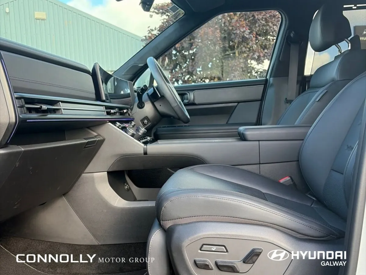 Hyundai Santa Fe 1.6 PHEV 4WD Premium Calligraphy - Image 5