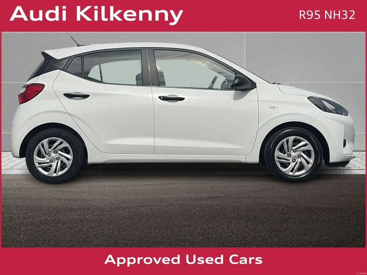 Hyundai i10 CLASSIC 1.0 5DR *1 OWNER - PRISTINE CA - Image 4