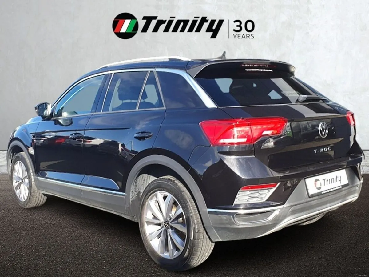 Volkswagen T-Roc ** STYLE DESIGN ** STUNNING FEATU - Image 3