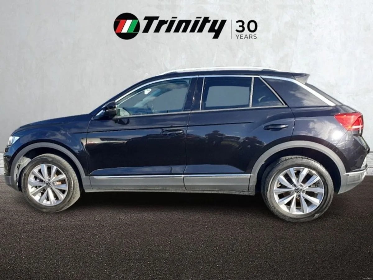 Volkswagen T-Roc ** STYLE DESIGN ** STUNNING FEATU - Image 5