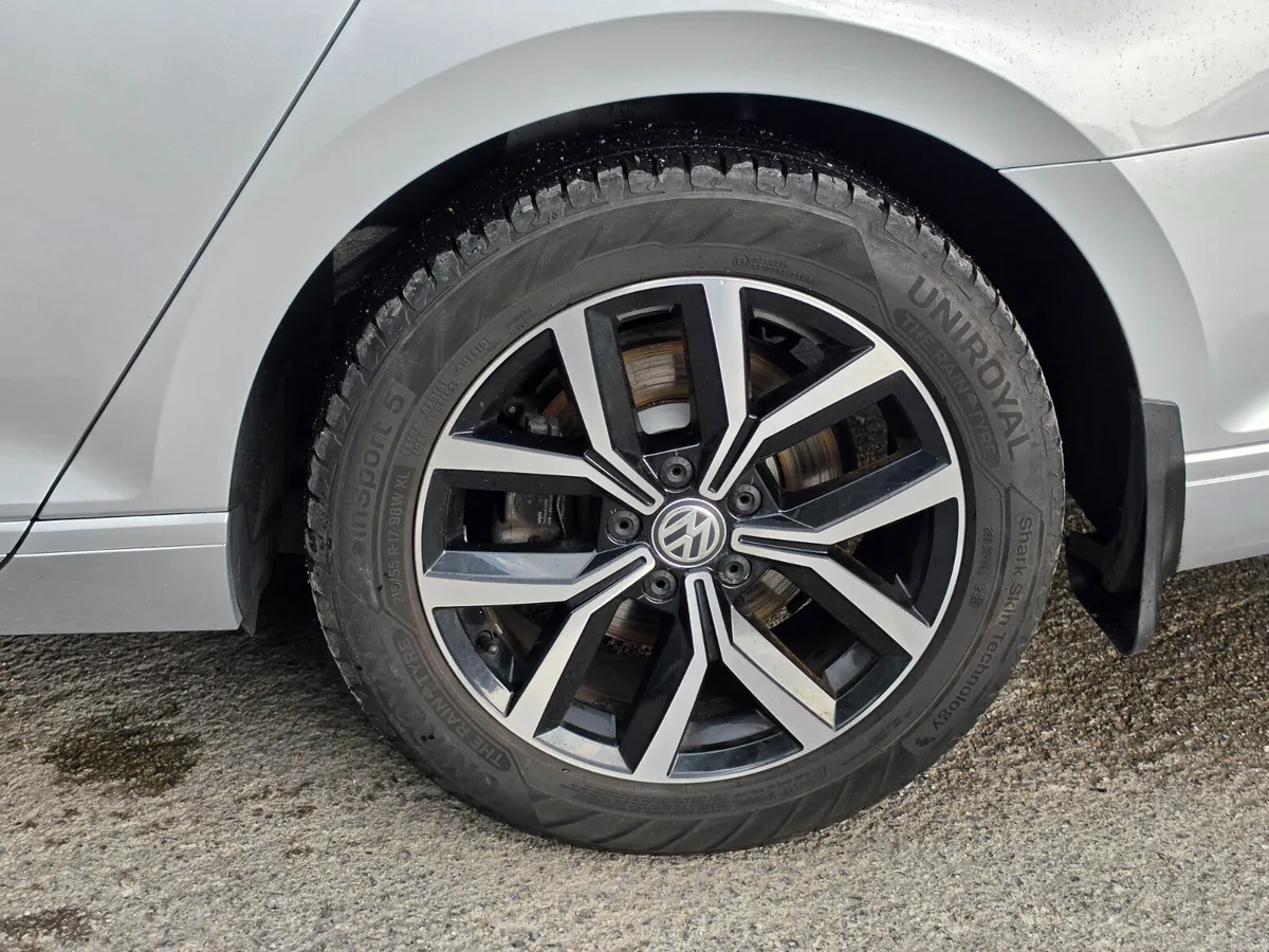 Volkswagen Passat 2020 BUISINESS EDITION HIGH SPEC - Image 5