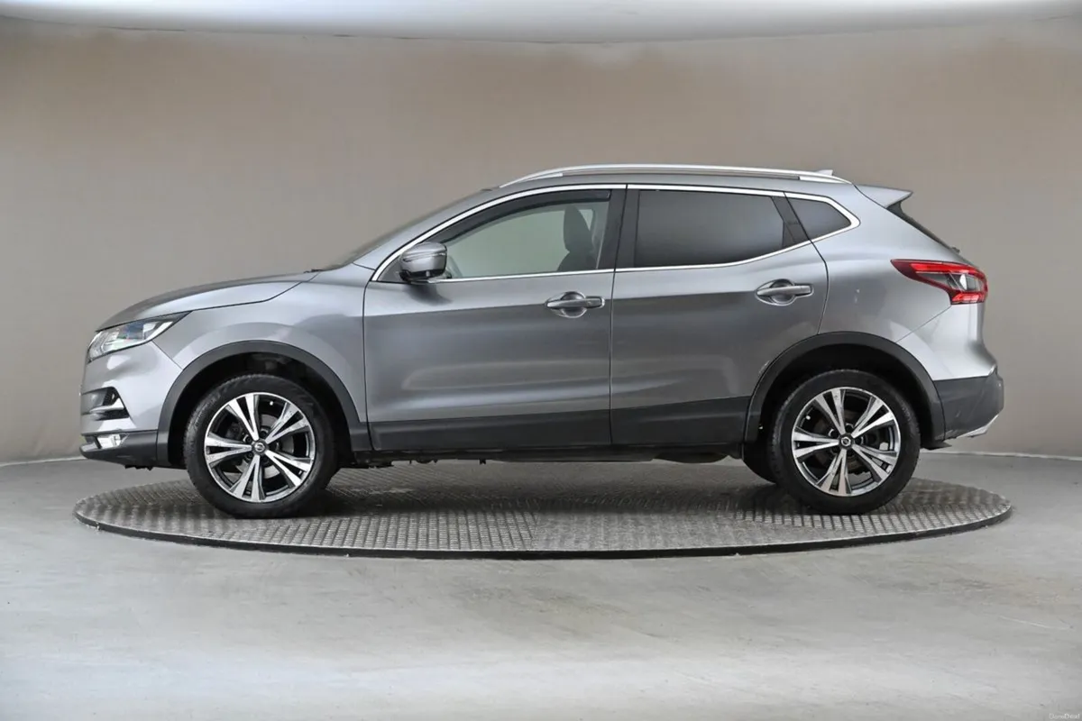 Nissan Qashqai 1.5 DCI N-CONNECTA **GLASS ROOF**36 - Image 5