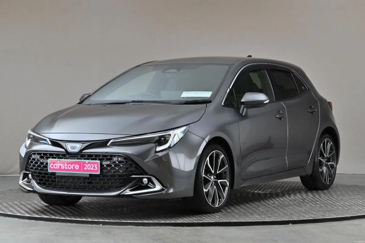 Toyota Corolla 1.8 HYBRID SPORT **DIG DASH**REVERS - Image 3