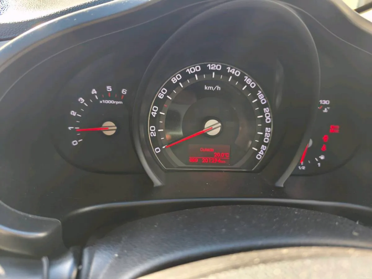 Kia Sportage 1.7 Diesel - Image 3