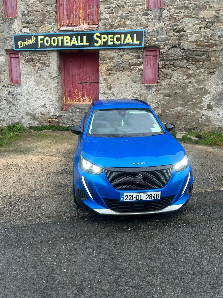 Peugeot 2008 - Image 6