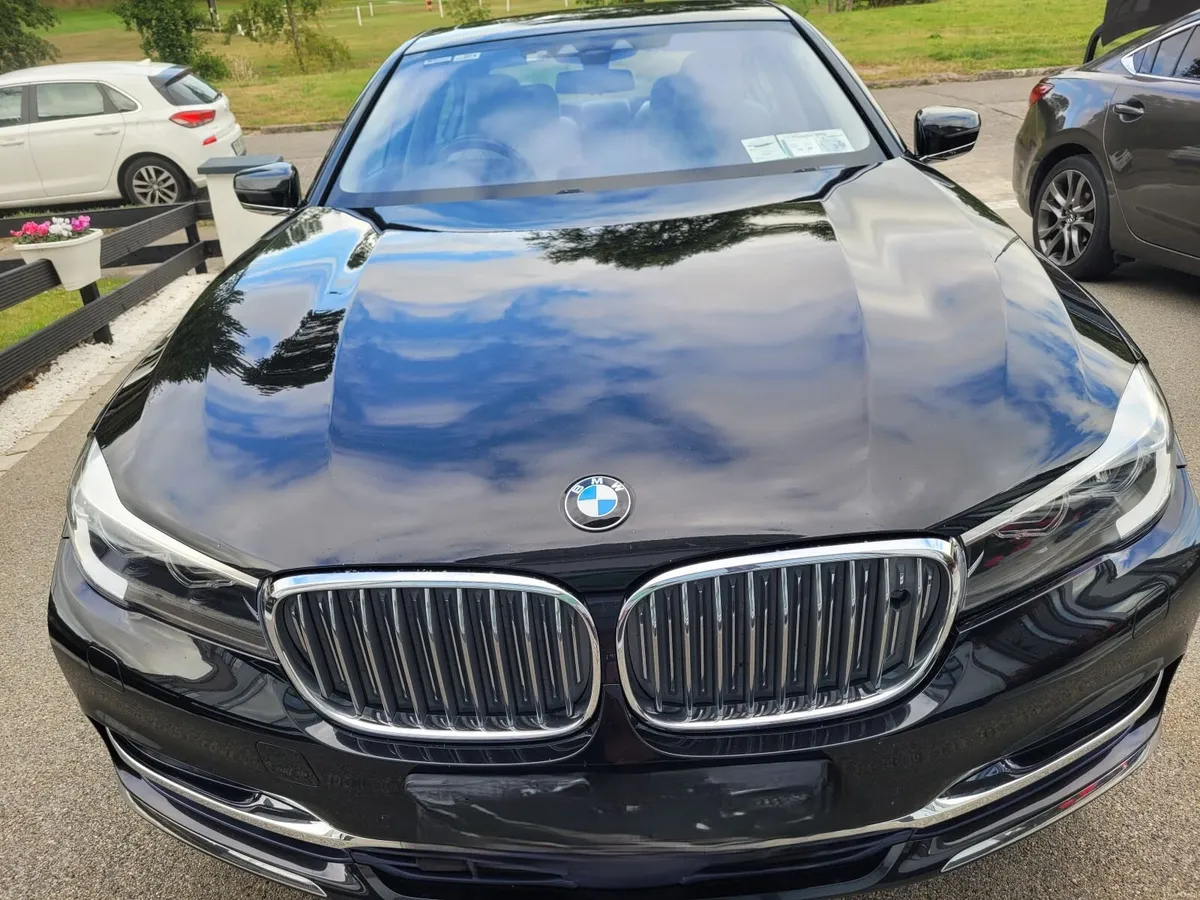 BMW 7-Series 2017 - Image 3