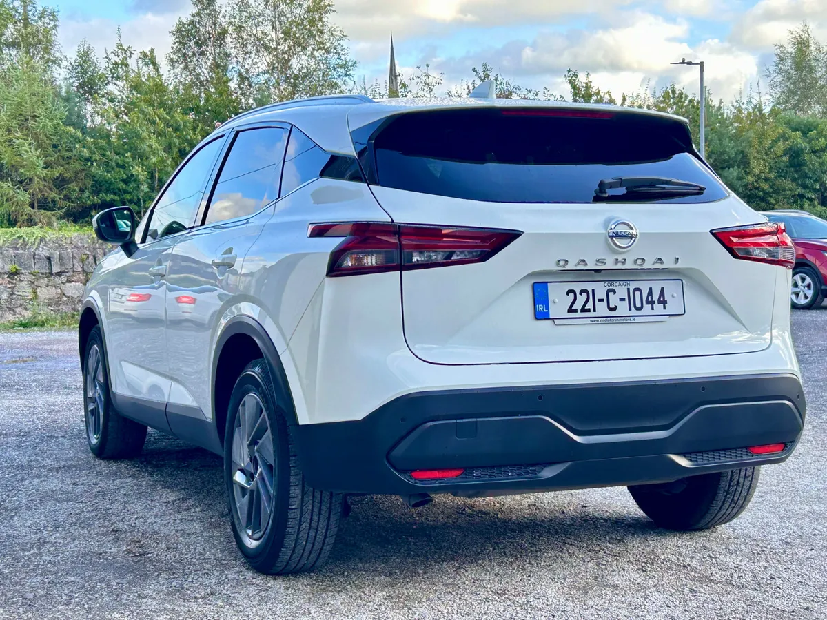 Nissan Qashqai 2022 1.3 petrol mhev - Image 5
