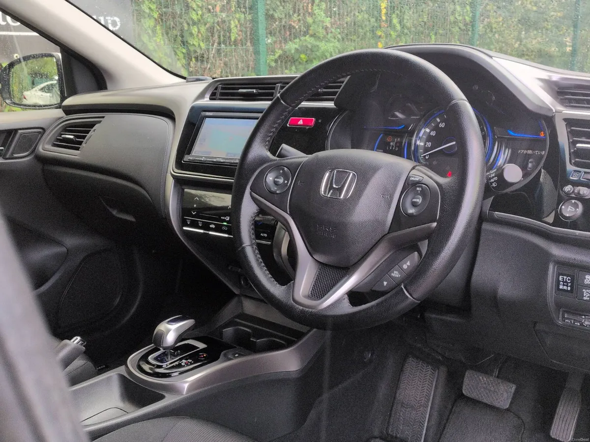 2015 Honda Grace Hybrid *NEW NCT* LOW KMS - Image 3