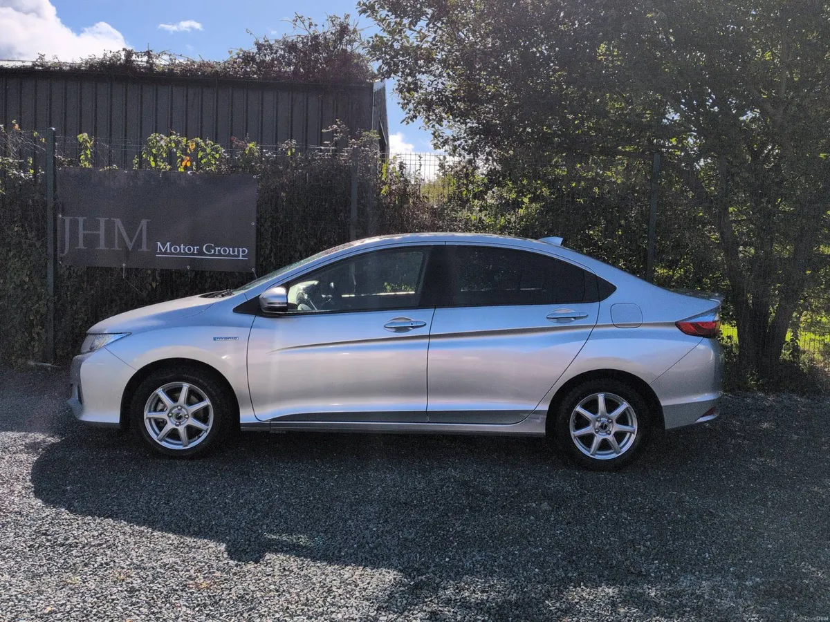 2015 Honda Grace Hybrid *NEW NCT* LOW KMS - Image 2