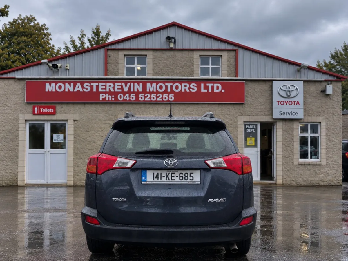Toyota RAV4 *ORIGINAL IRISH CAR*   RAV4 2.0 D-4D L - Image 4