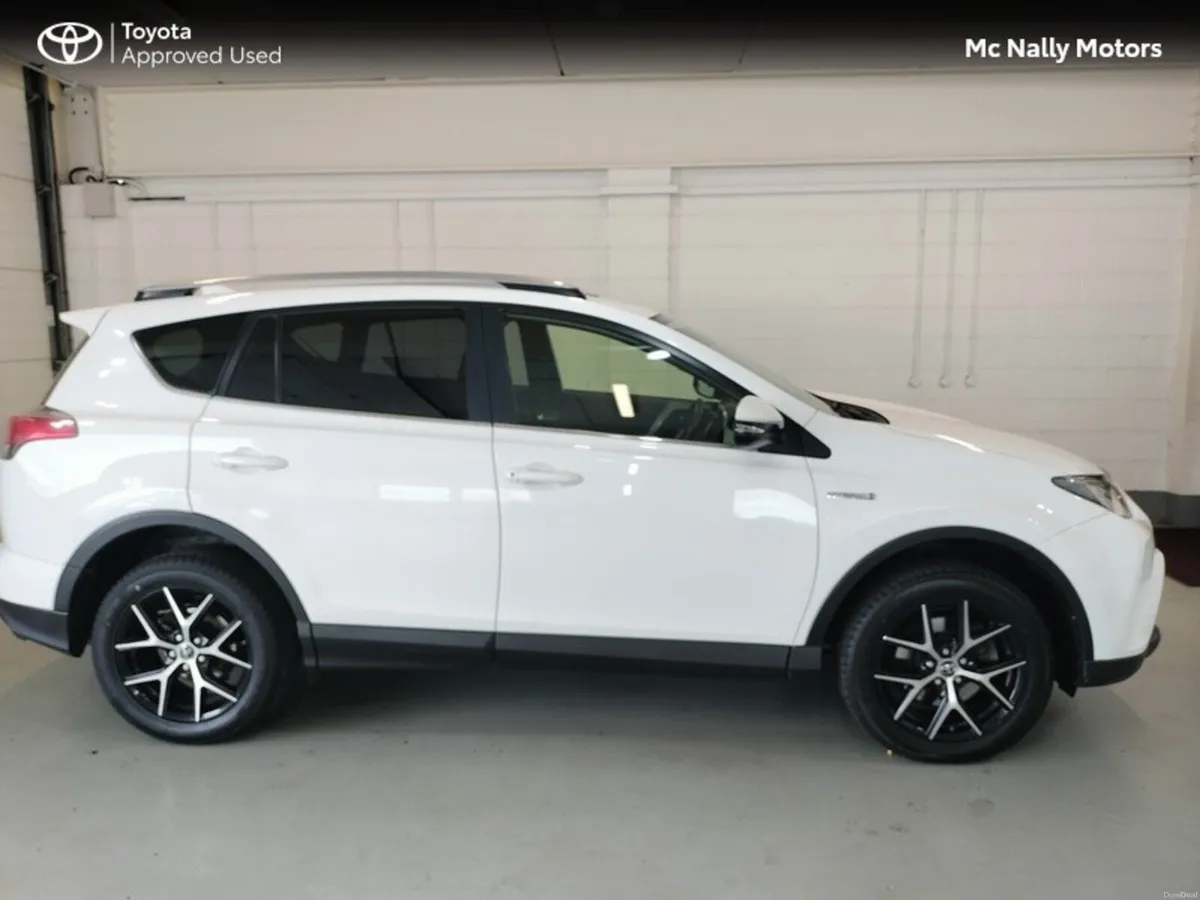 Toyota RAV4 HYBRID SOL 2WD - Image 3