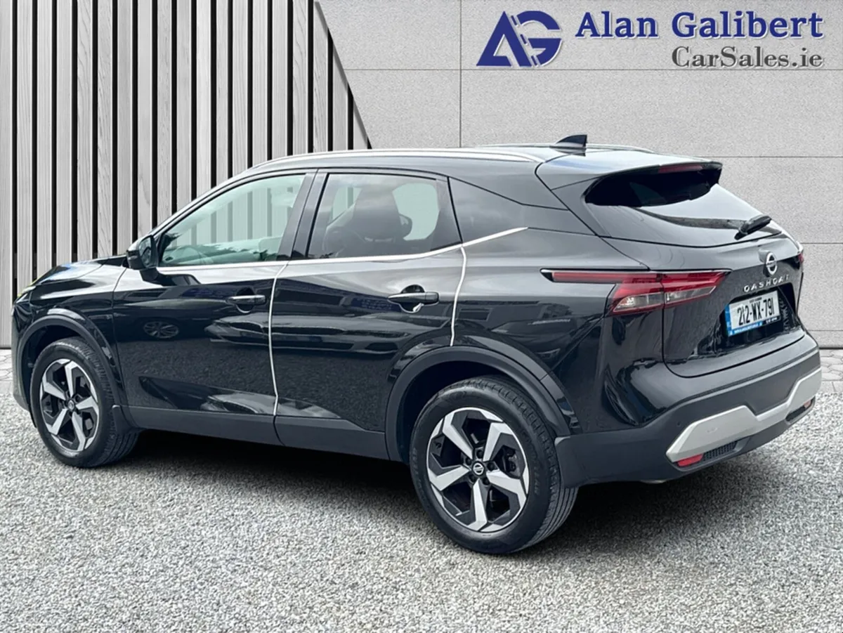 Nissan Qashqai 1.3 HYB SV PREMIUM - Image 2