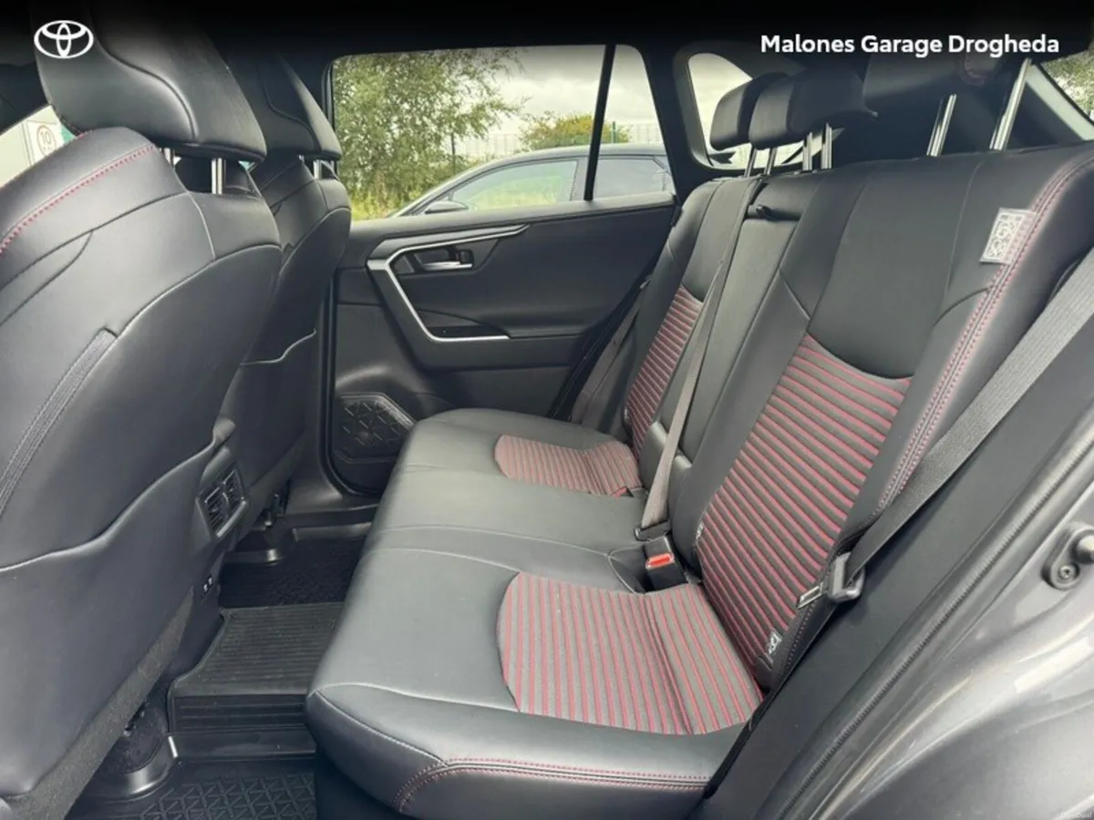 Toyota RAV4 RAV4 PLUG-IN HYBRID SPORT 4DR - Image 6