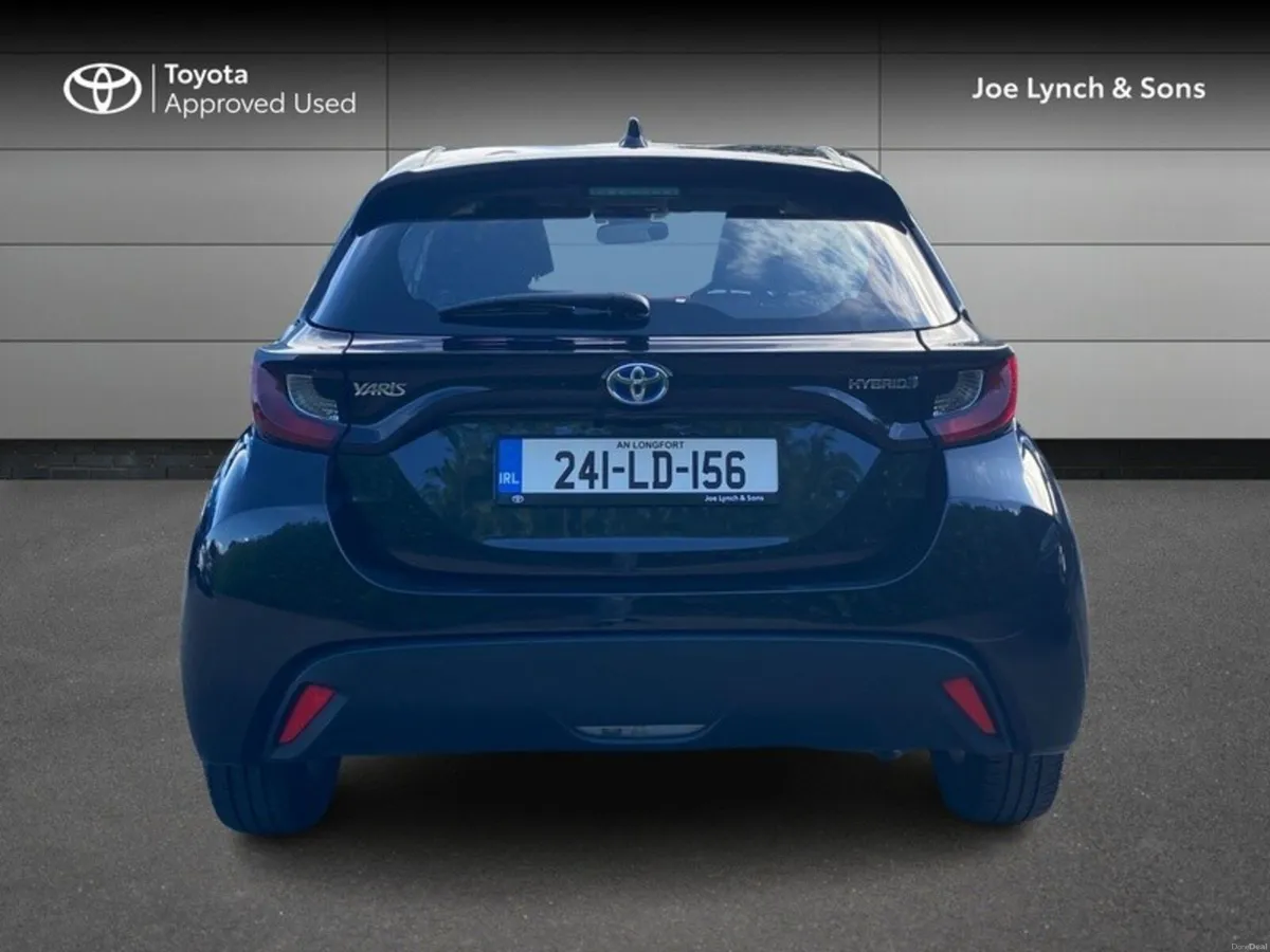 Toyota Yaris YARIS 1.5 HYBRID LUNA - Image 4