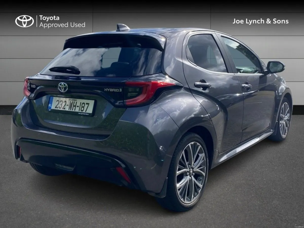 Toyota Yaris YARIS 1.5 HYBRID PLATINUM - Image 2