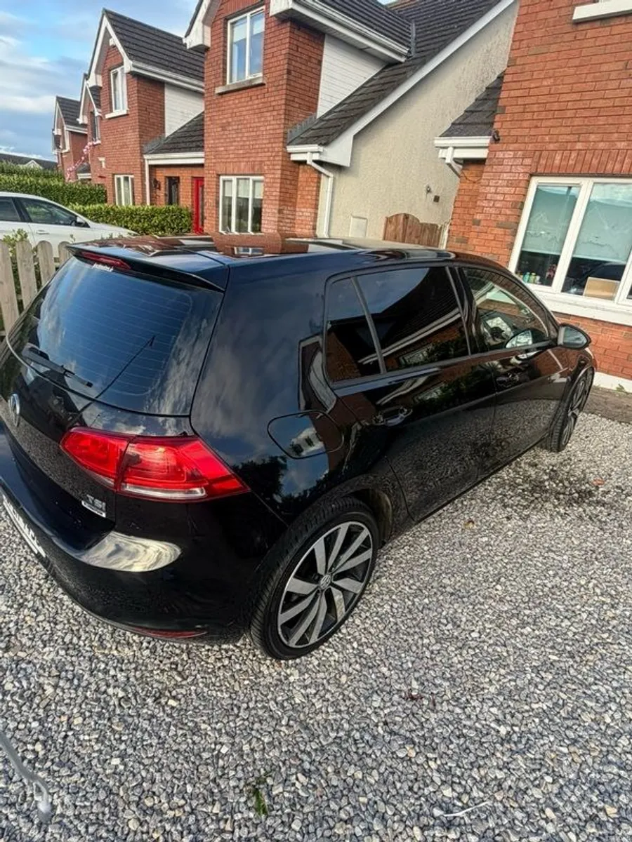 2016 Volkswagen Golf - Image 3