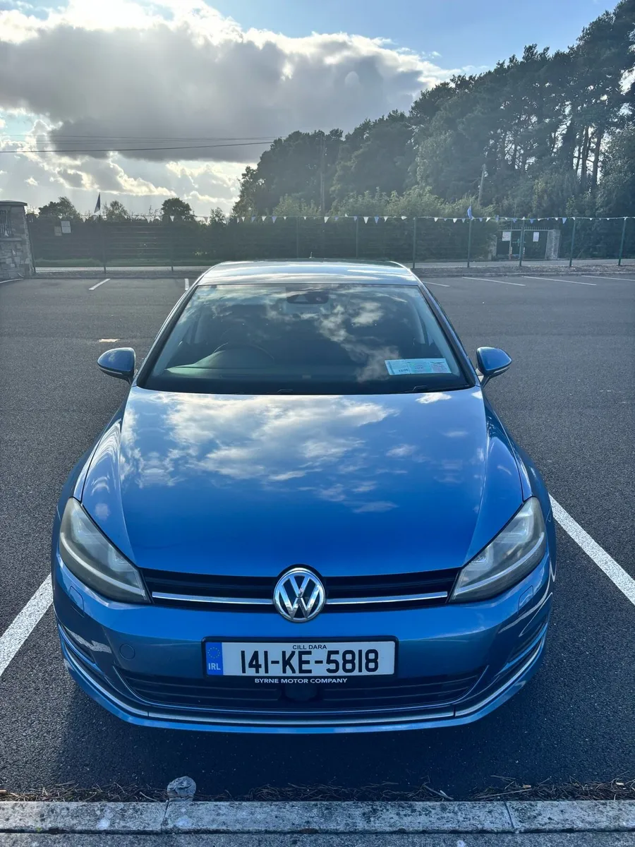 2014 Volkswagen Golf 1.4 TSI 140HP Highline Spec - Image 3