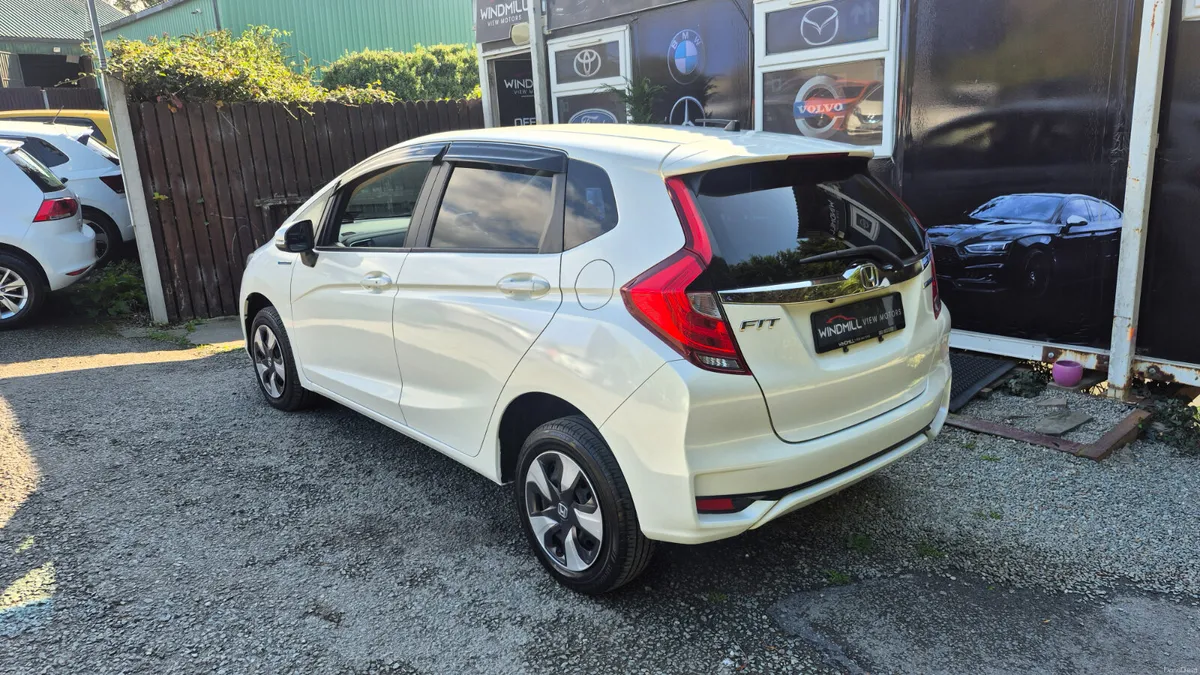 Honda Fit 1.5 Comfort eHEV - Image 6