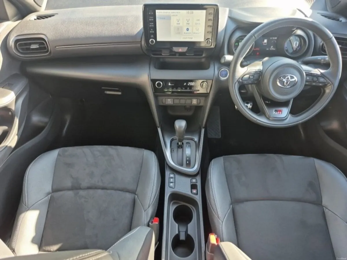 Toyota Yaris Cross ** GR SPORT ** TOP SPEC ** TRIN - Image 2