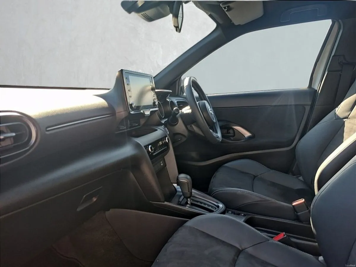 Toyota Yaris Cross ** GR SPORT ** TOP SPEC ** TRIN - Image 6