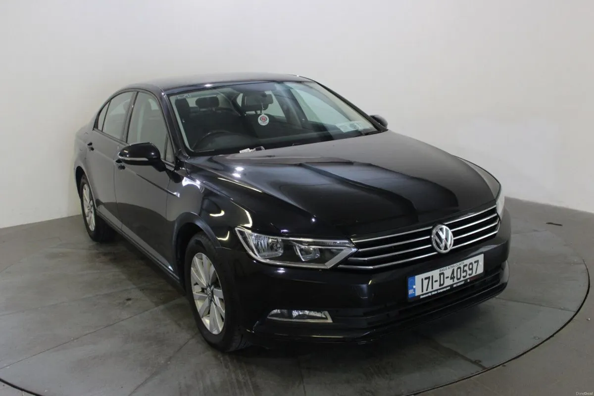 Volkswagen Passat 1.6 TDI DSG 120HP Trendline - TE - Image 1