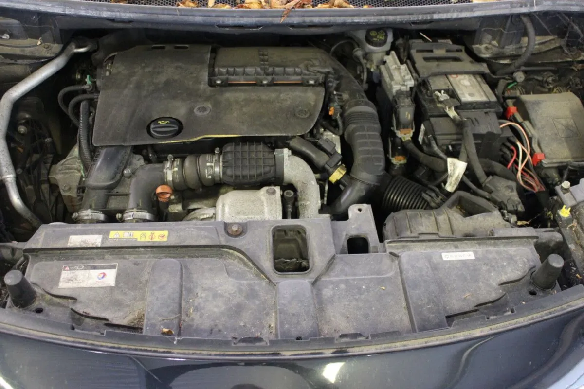 Peugeot 3008 1.6 BlueHDi 120bhp Allure - TENDER 23 - Image 6