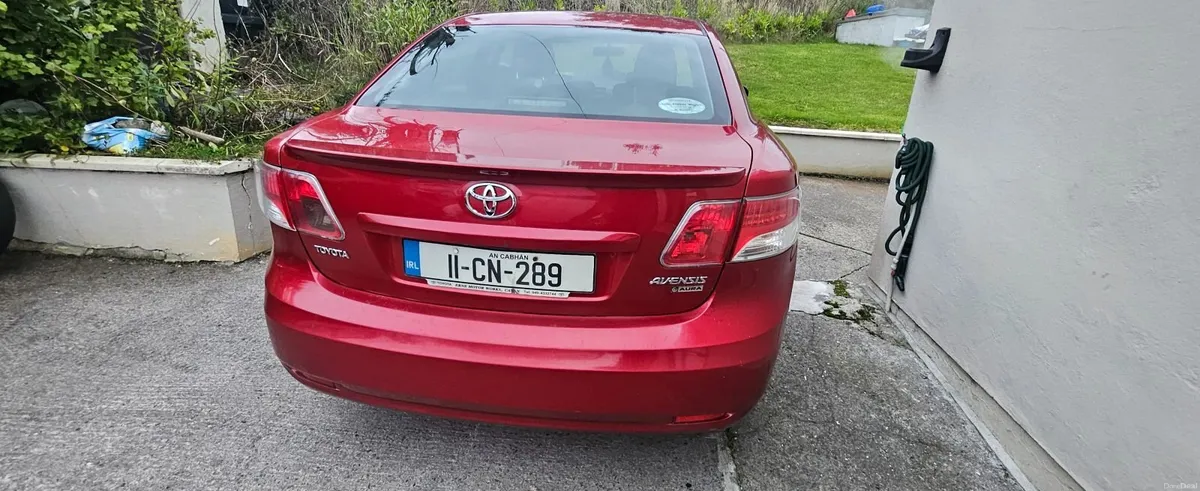 Toyota Avensis 2011 - Image 1
