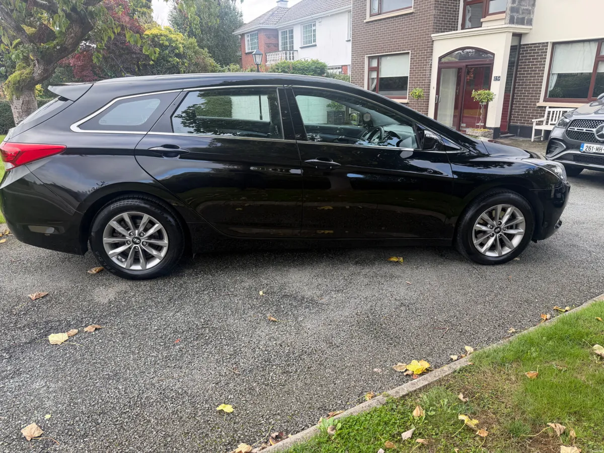 2016 Hyundai i40 diesel - Image 4