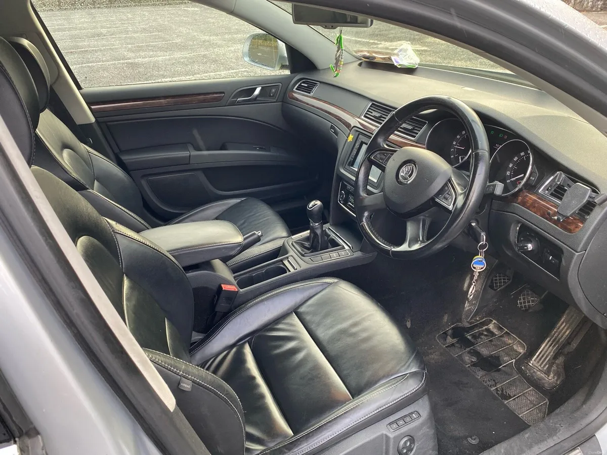 Skoda Superb - Image 5