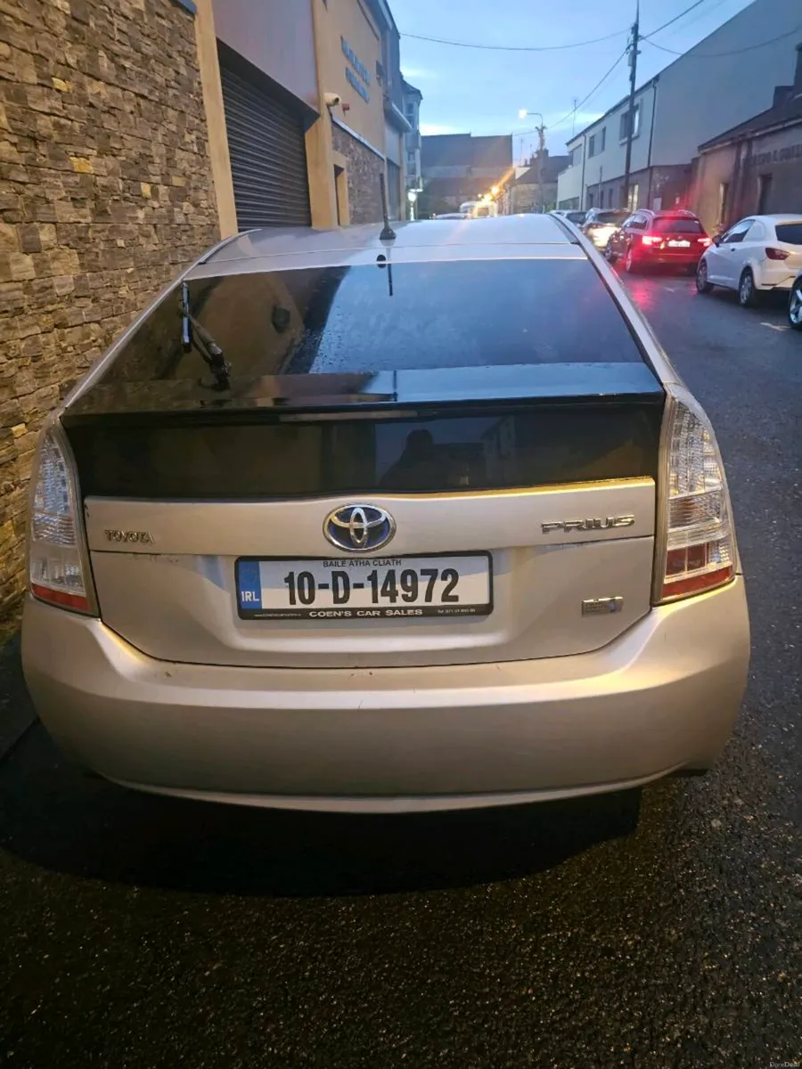 Toyota prius 2010 Automatic NCT 04/2027 - Image 2