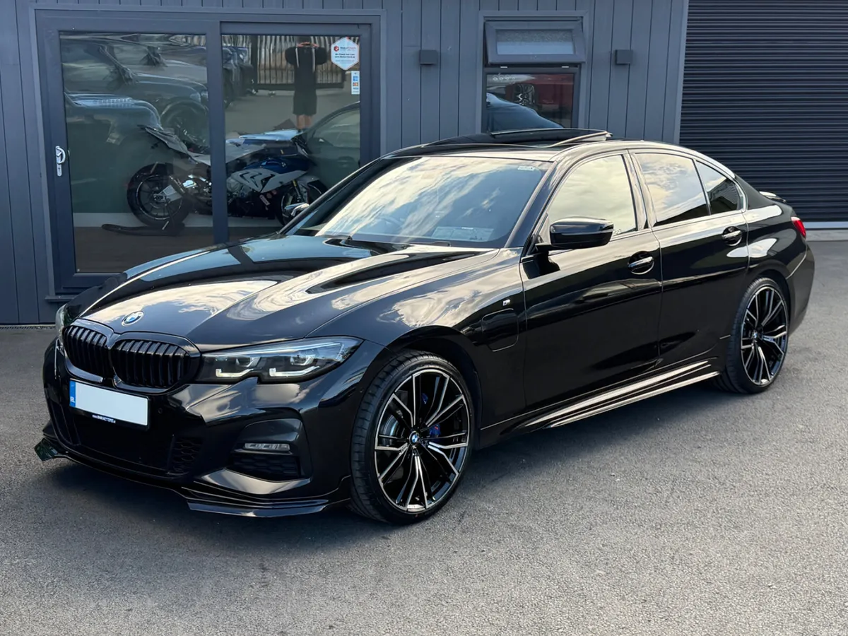 2021/212 BMW 330E MSPORT PRO - Image 2