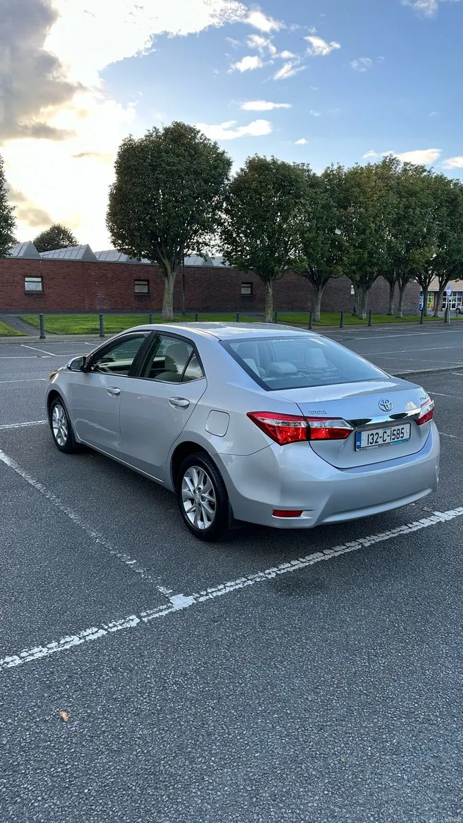 Corolla - Image 3