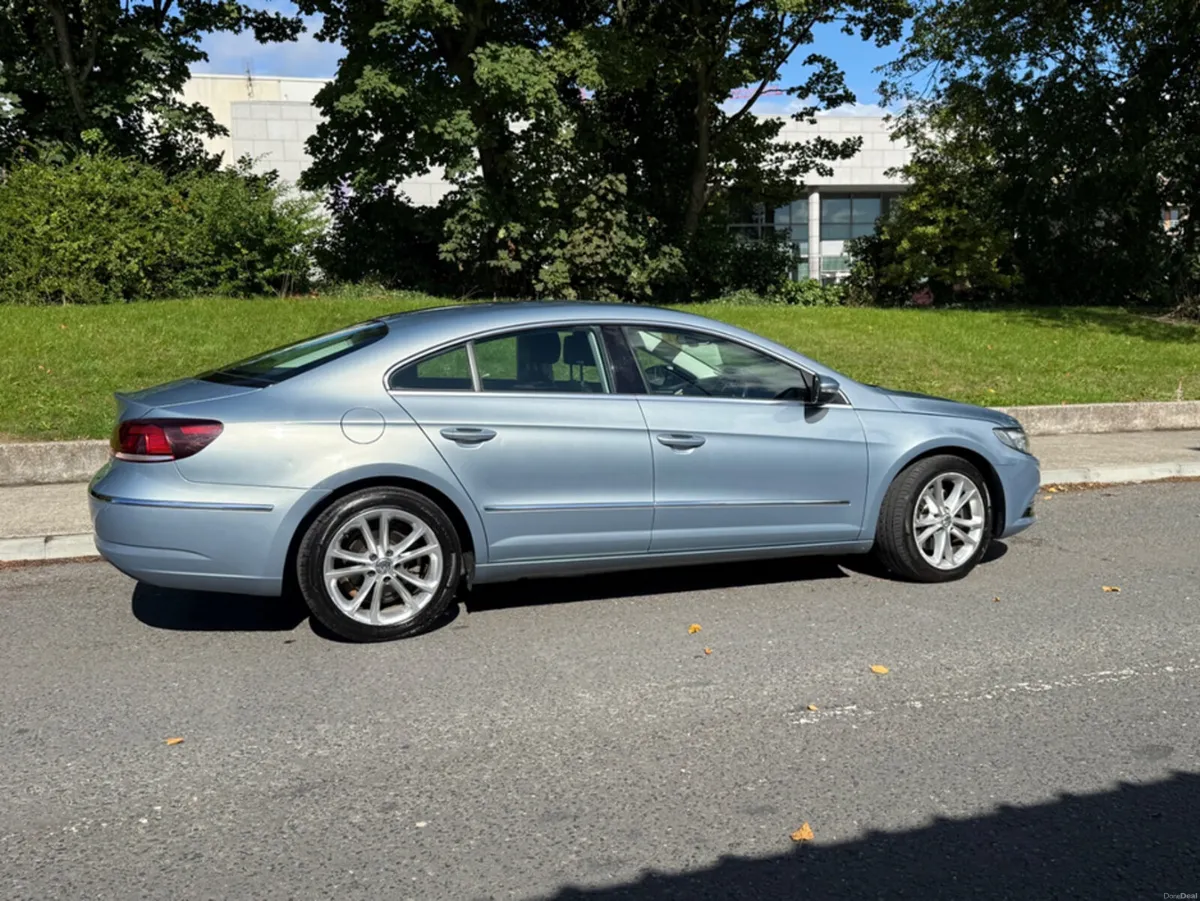 Volkswagen Passat SPORT 2.0 TDI MANUAL 6SPEED FWD - Image 3